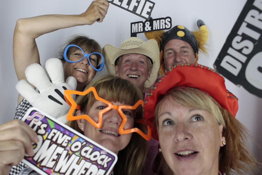 Lisa's 50th Birthday  | View more photos from the event at gallery.myphotoboothexperience.co.uk/u/MyPhotoBoothExperienceLtd/Lisas-50th-Birthday
